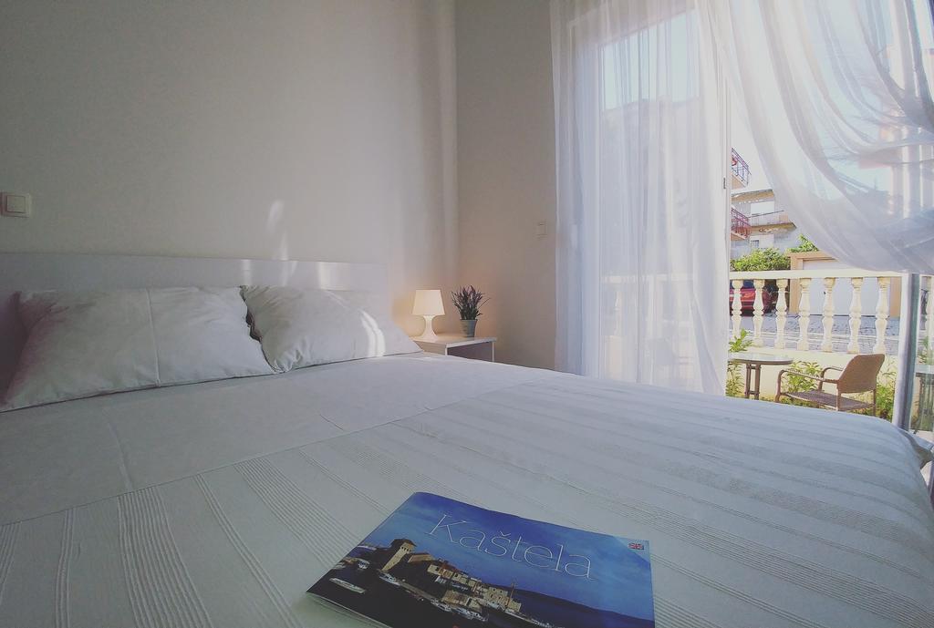 Villa Iva-Dom Kastela Bagian luar foto